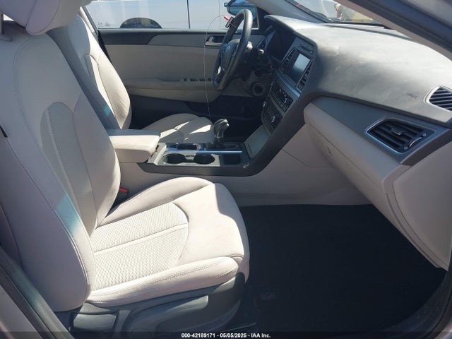5NPE24AF4HH595640 Hyundai SONATA SE