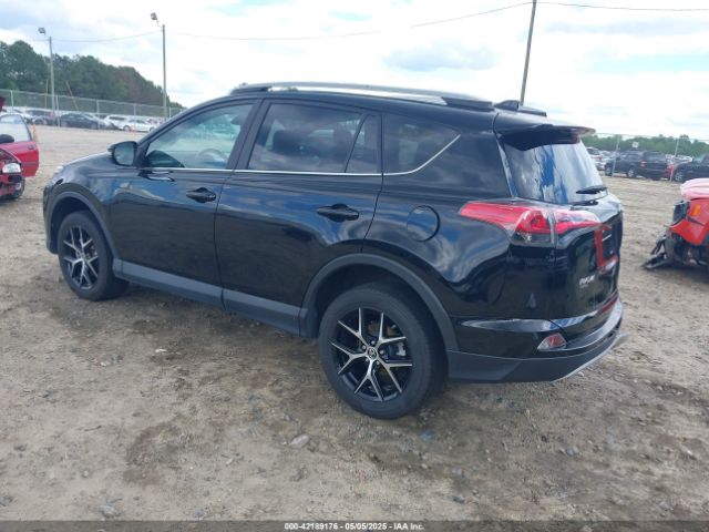 2T3NFREV3HW342031 Toyota RAV4 SE