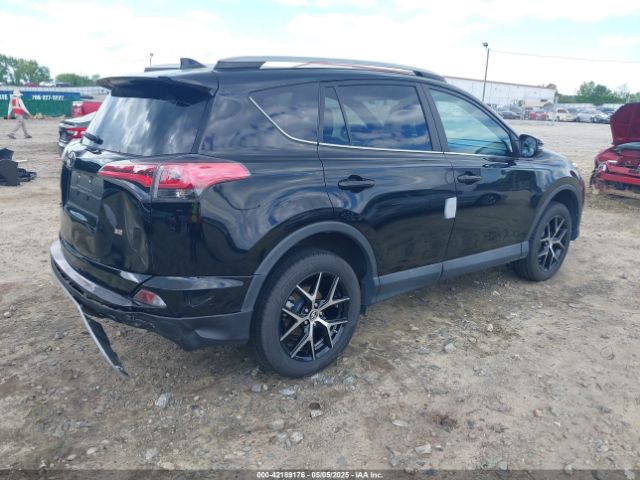 2T3NFREV3HW342031 Toyota RAV4 SE