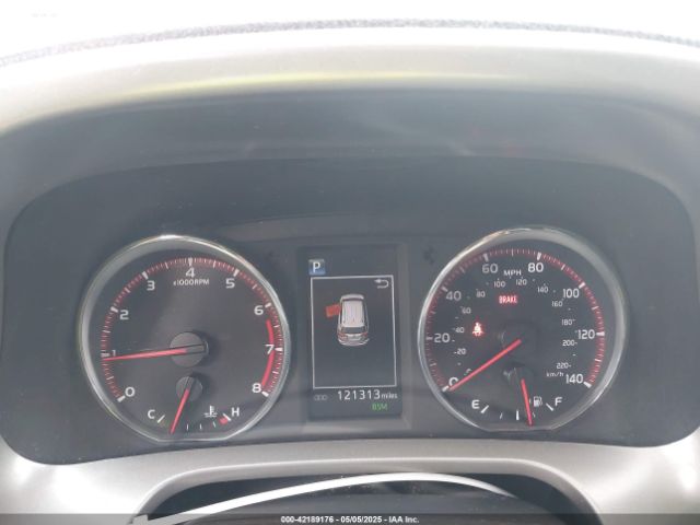 2T3NFREV3HW342031 Toyota RAV4 SE