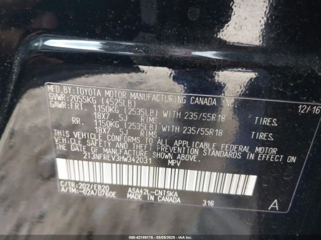 2T3NFREV3HW342031 Toyota RAV4 SE