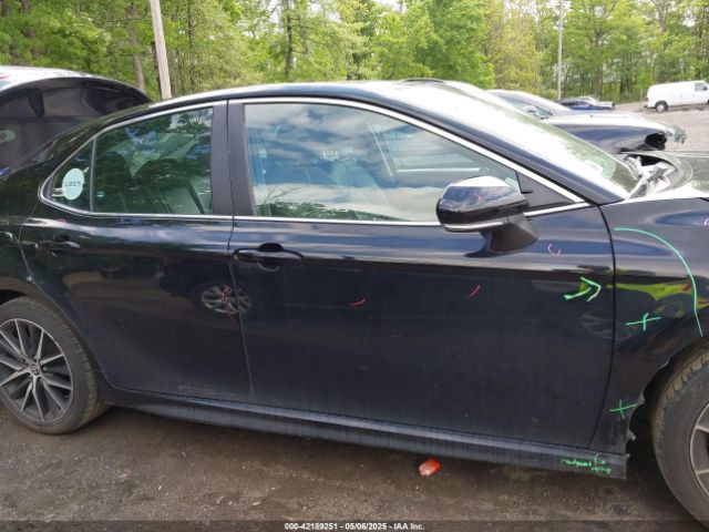 4T1G11AK2NU065736 Toyota CAMRY SE