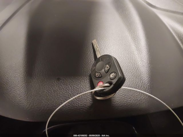 1FADP3K21HL278743 Ford FOCUS SE