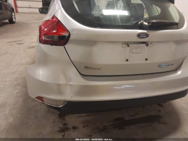 1FADP3K21HL278743 Ford FOCUS SE