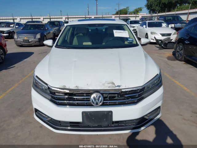 1VWBS7A39GC019804 Volkswagen Passat 1.8t Se