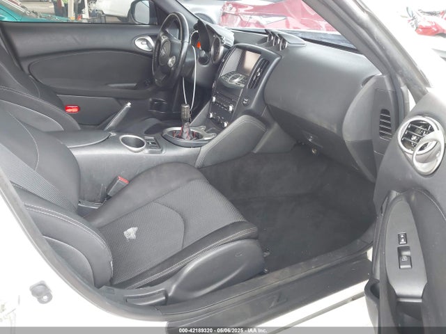 JN1AZ4EH9JM572732 Nissan 2018