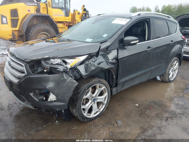 Ford Escape Titanium 2019 1FMCU9J97KUB42825 Image 2