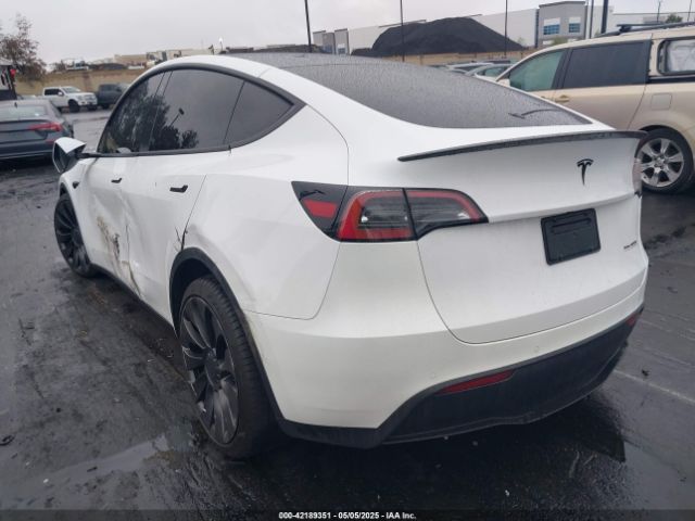 2022 TESLA MODEL Y 7SAYGDEF4NF411416 Photo 2