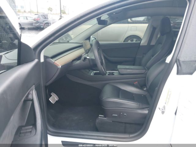 2022 TESLA MODEL Y 7SAYGDEF4NF411416 Photo 4