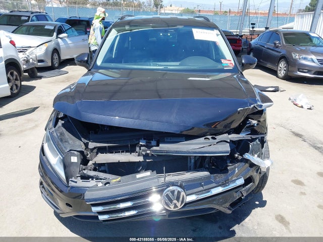 3VV3B7AX3JM210300 Volkswagen Tiguan 2.0t Se/2.0t Sel