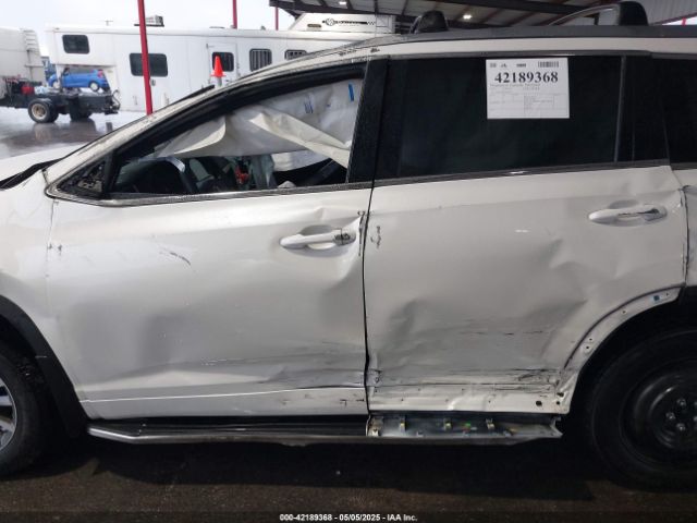 5TDKZRFH9JS536377 Toyota Highlander Xle