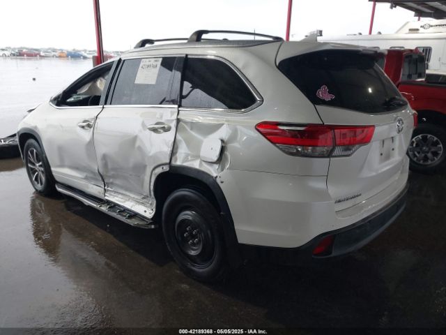 5TDKZRFH9JS536377 Toyota Highlander Xle