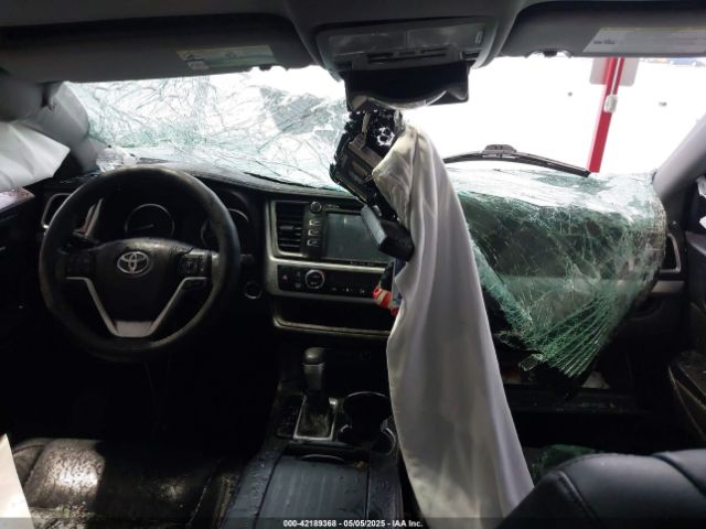 5TDKZRFH9JS536377 Toyota Highlander Xle