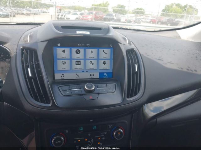 1FMCU0GDXHUC47391 Ford ESCAPE SE