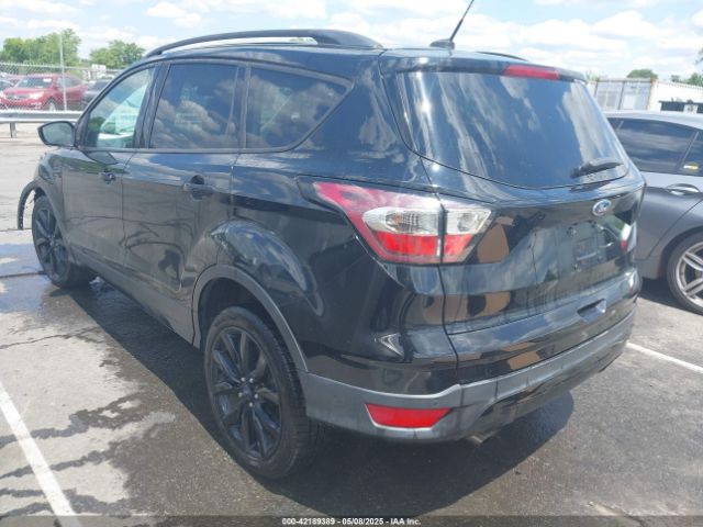 1FMCU0GDXHUC47391 Ford ESCAPE SE