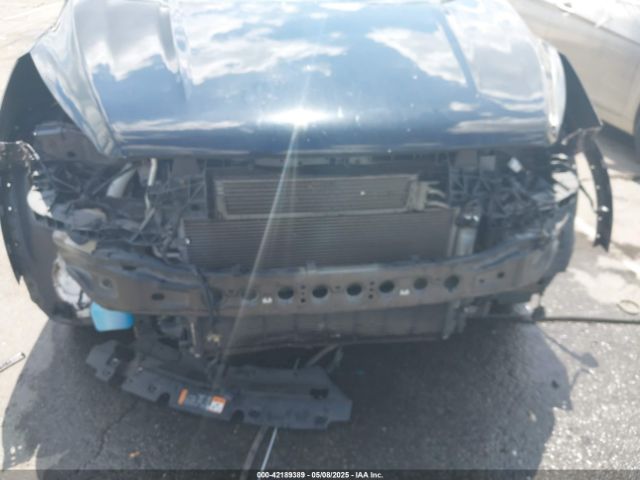 1FMCU0GDXHUC47391 Ford ESCAPE SE