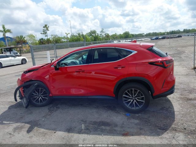 2T2ADCAZ9NC002488 Lexus NX 250