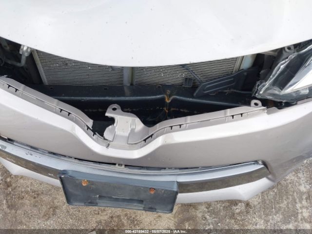 2T1BURHE3GC526947 Toyota COROLLA LE