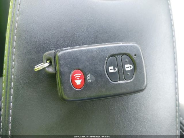 JTDKN3DU5F0463995 Toyota Prius Four