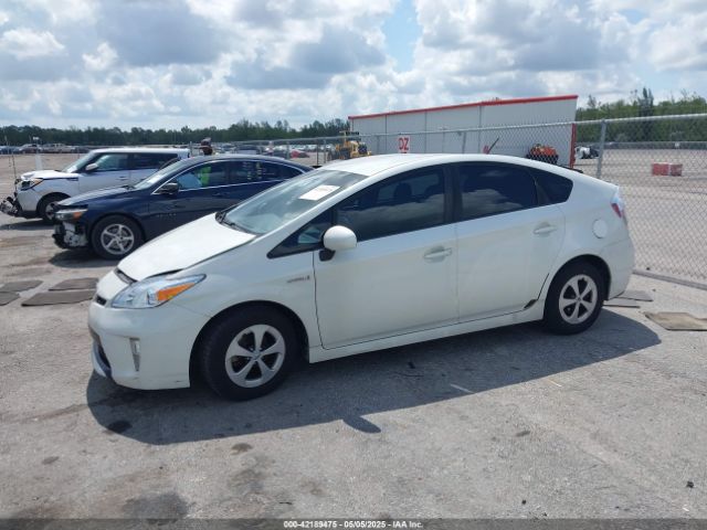 JTDKN3DU5F0463995 Toyota Prius Four