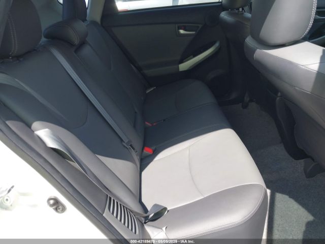 JTDKN3DU5F0463995 Toyota Prius Four