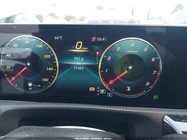 WDD3G4EB1KW002713 Mercedes-Benz m260