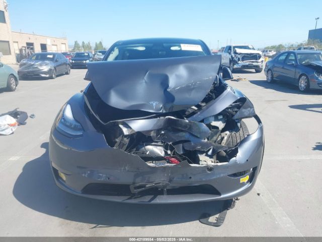 7SAYGDEE6NF344583 Tesla Model Y Long Range Dual Motor All-wheel Drive