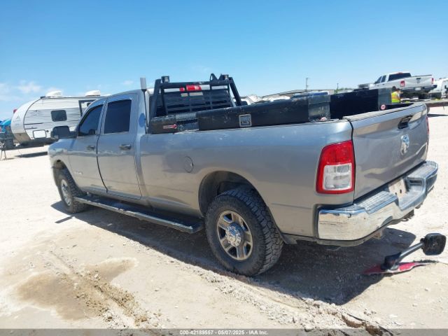 3C6UR5HJ7NG387674 RAM 2500 Tradesman  4x4 8' Box