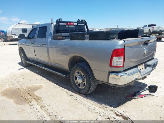 3C6UR5HJ7NG387674 RAM 2500 Tradesman  4x4 8' Box