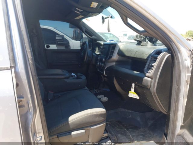 3C6UR5HJ7NG387674 RAM 2500 Tradesman  4x4 8' Box
