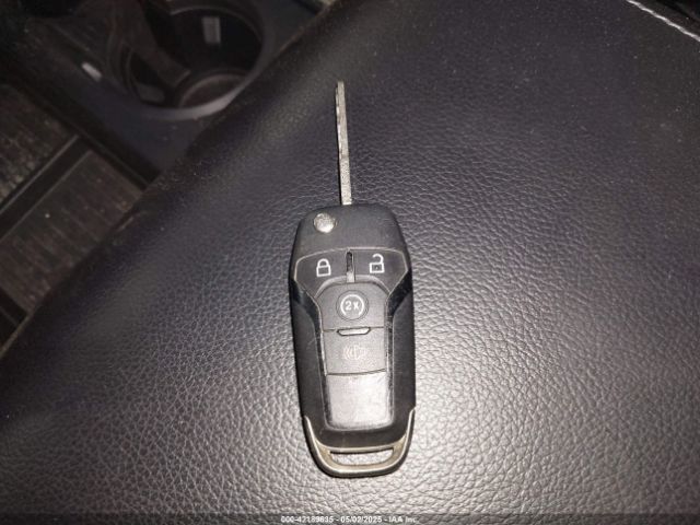 1FT7W2BT4KEE02027 Ford F-250 Lariat