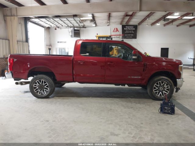 1FT7W2BT4KEE02027 Ford F-250 Lariat