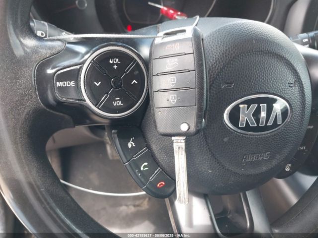 KNDJN2A2XF7204841 KIA Soul