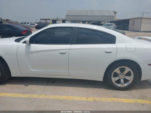 2C3CDXBG3EH353781 Dodge Charger Se