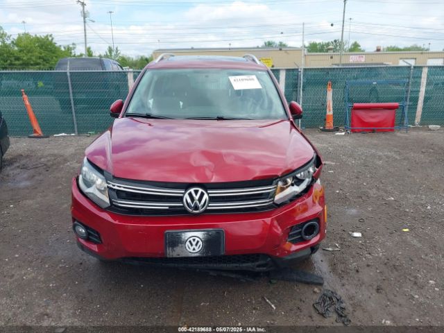 WVGBV3AX1EW033760 Volkswagen Tiguan Sel