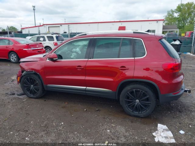 WVGBV3AX1EW033760 Volkswagen Tiguan Sel
