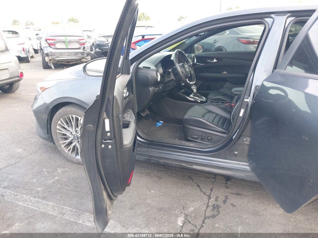 3KPF54AD6PE560532 KIA mpi nu