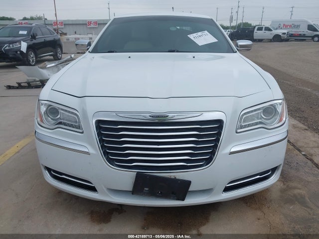 2C3CCAAG0EH327558 Chrysler 300 Uptown Edition