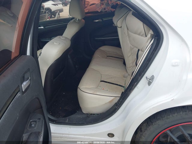 2C3CCAAG0EH327558 Chrysler 300 Uptown Edition