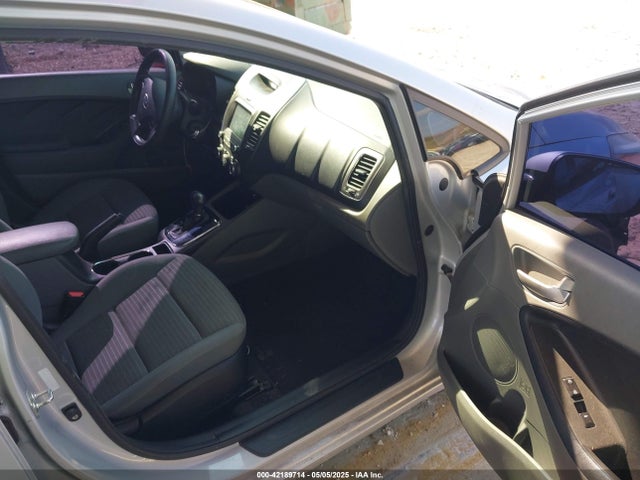 3KPFL4A79JE249877 KIA FORTE LX