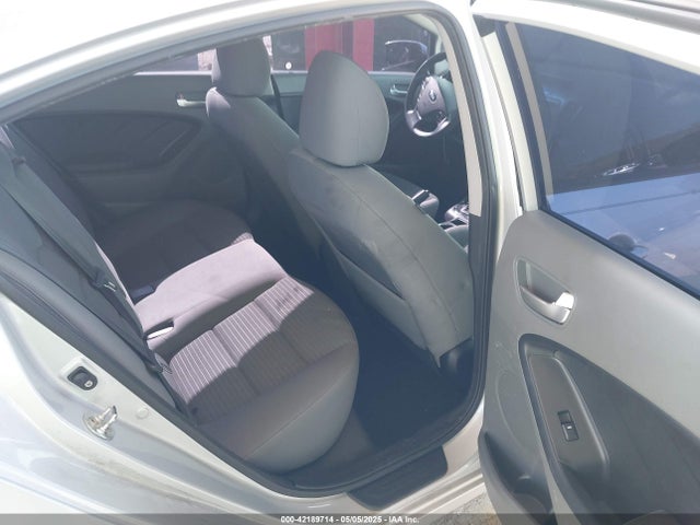 3KPFL4A79JE249877 KIA FORTE LX