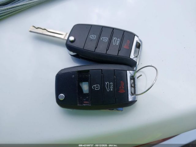 5XXGM4A79EG339562 KIA Optima Lx