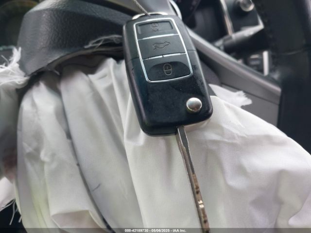 4T1BF1FK1EU310613 Toyota CAMRY SE