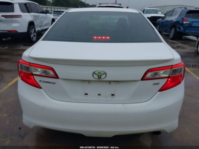 4T1BF1FK1EU310613 Toyota CAMRY SE