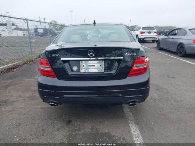 WDDGF8AB6EA946106 Mercedes-Benz C 300 Luxury 4matic/sport 4matic