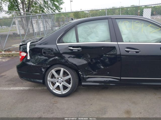 WDDGF8AB6EA946106 Mercedes-Benz C 300 Luxury 4matic/sport 4matic