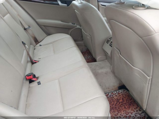 WDDGF8AB6EA946106 Mercedes-Benz C 300 Luxury 4matic/sport 4matic