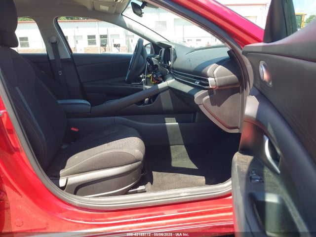 5NPLL4AGXMH041834 Hyundai ELANTRA SE