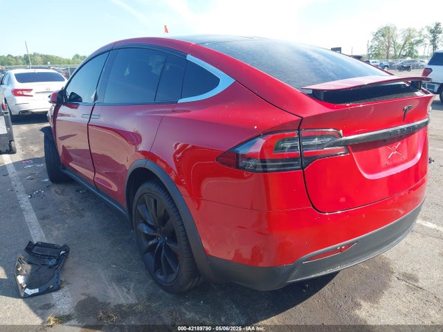 2020 TESLA MODEL X 5YJXCDE22LF266391 Photo 2