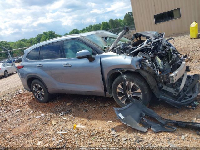 5TDHZRAHXLS027905 Toyota Highlander Xle